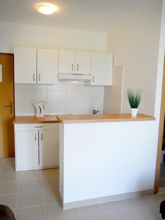 Apartment Luna Drvenik  Room photo